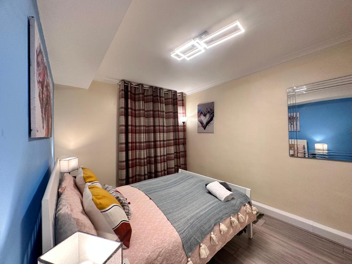 Posh 2-Bedroom, Living Room, Kitchen & 1.5 Bathroom 伦敦 外观 照片