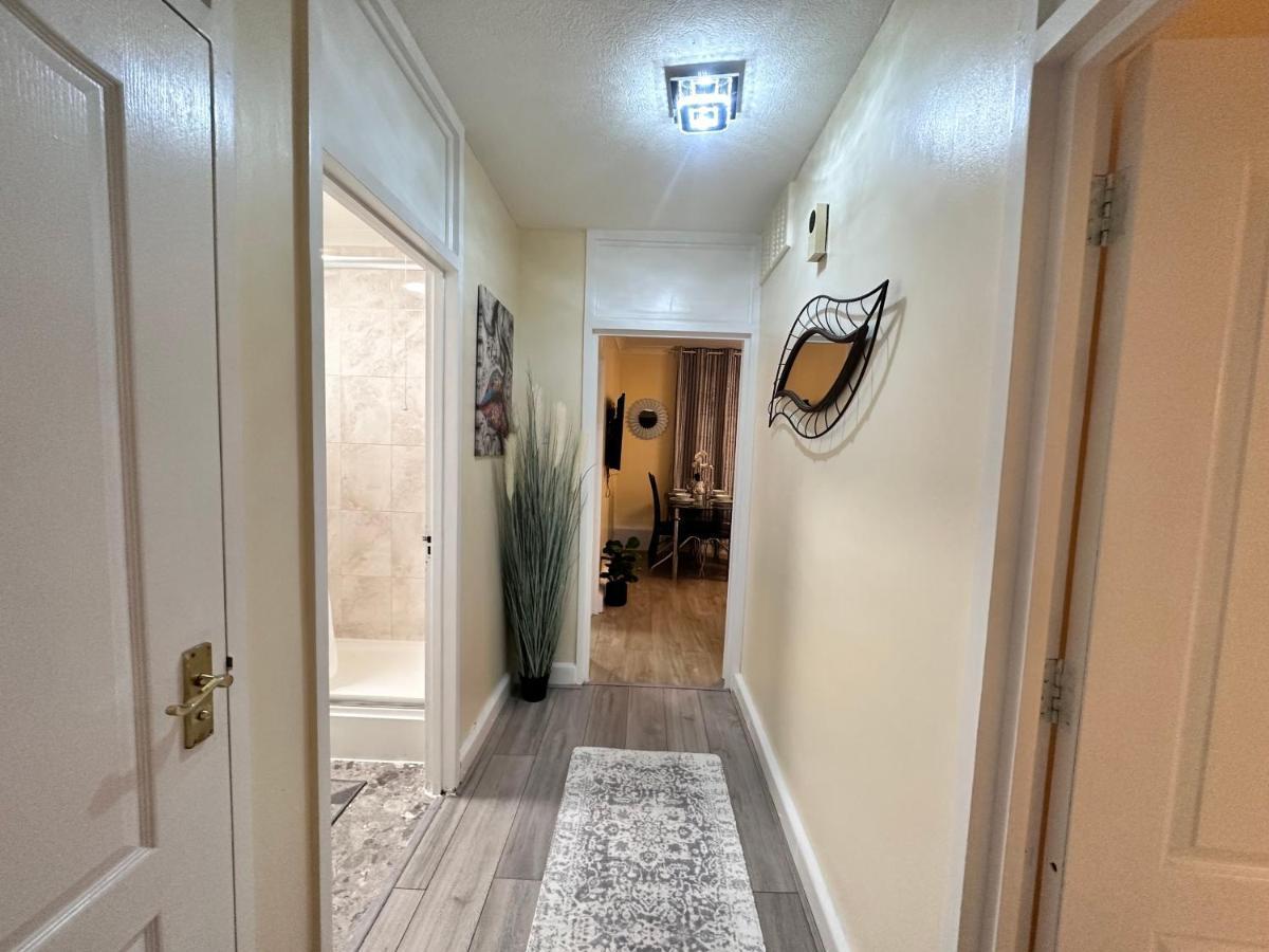 Posh 2-Bedroom, Living Room, Kitchen & 1.5 Bathroom 伦敦 外观 照片