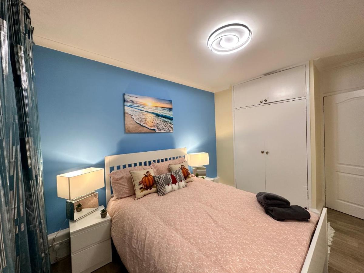 Posh 2-Bedroom, Living Room, Kitchen & 1.5 Bathroom 伦敦 外观 照片