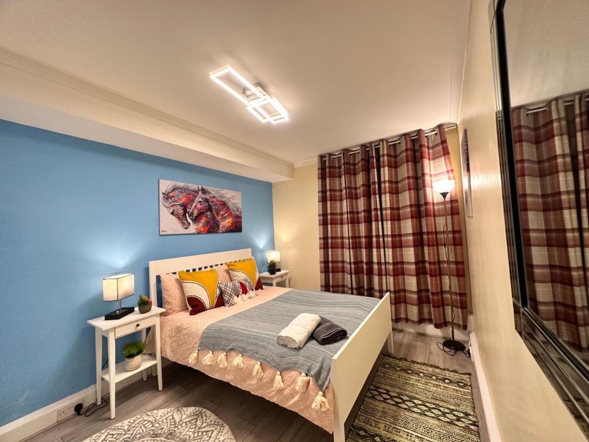 Posh 2-Bedroom, Living Room, Kitchen & 1.5 Bathroom 伦敦 外观 照片